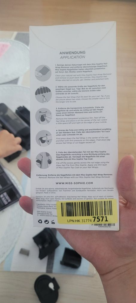 Naklejki na paznokcie Miss Sophie Nail Wraps 24 Iced Coffee