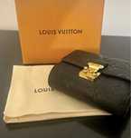 Carteira Louis Vuitton