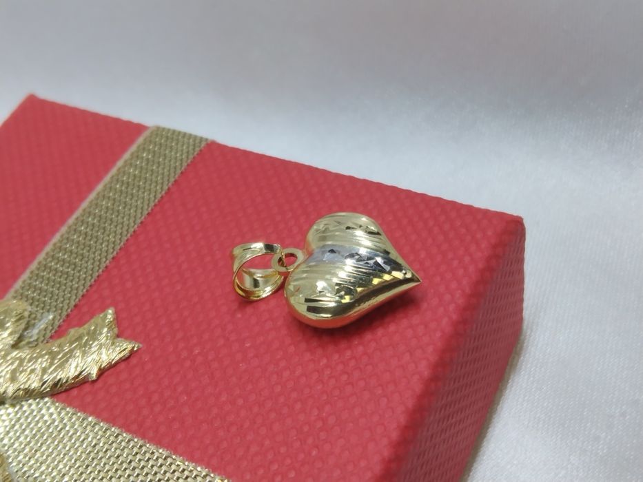 Piękny złoty wisiorek Serce, złoto żółte i białe próby 585