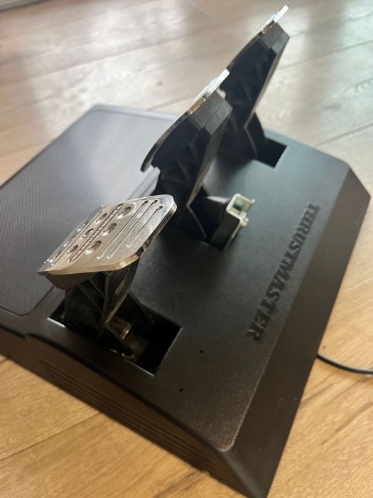 Kierownica Thrustmaster TX Leather Edition + T3PA