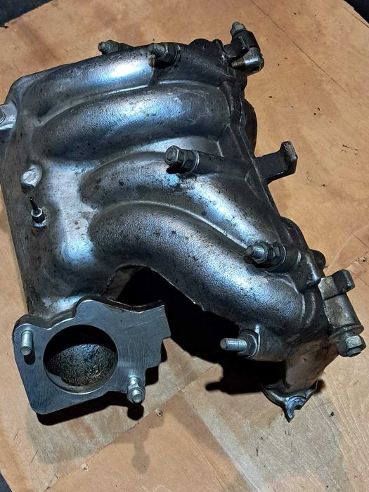 Продам впускной коллектор с ресивером инж.на ВАЗ 2108-099