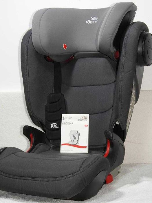 Britax Romer Kidfix III  XP  SICT