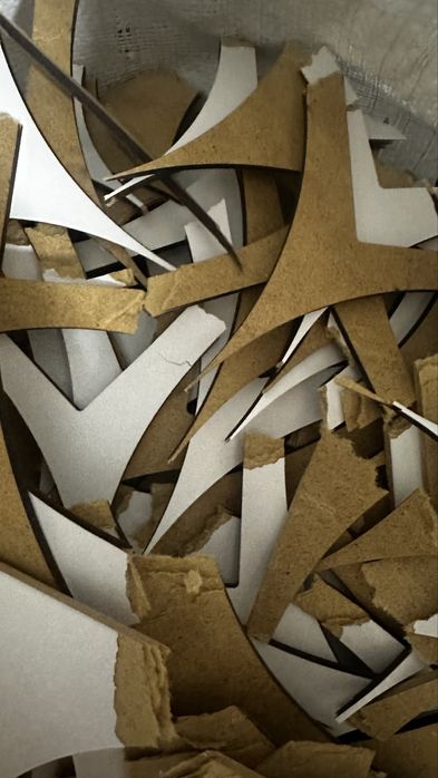 Відходи, обрізки із двп, фанери