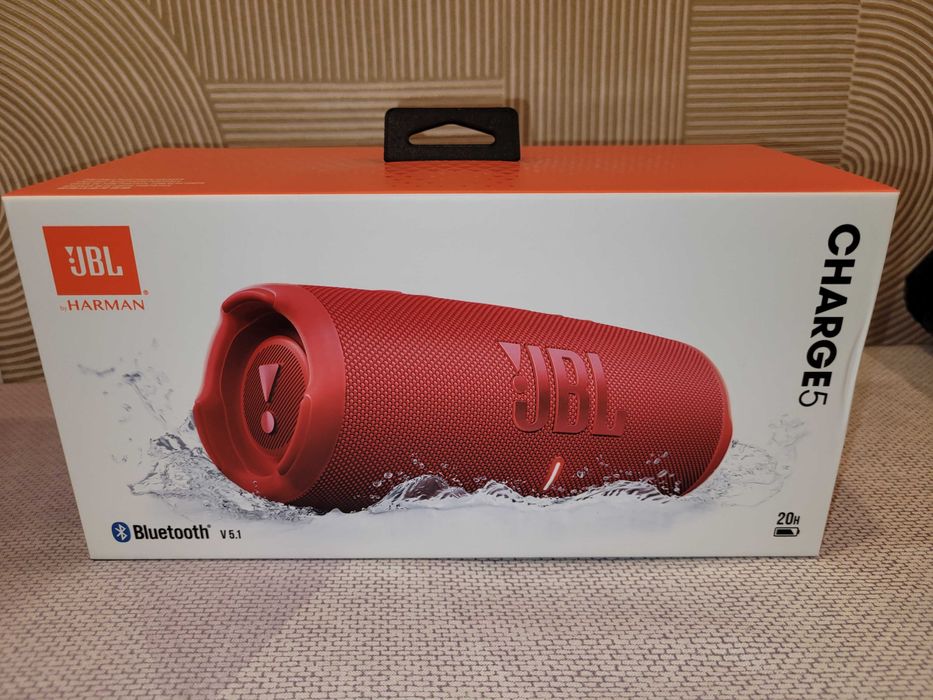 Nowy JBL Charge 5 Czerwony