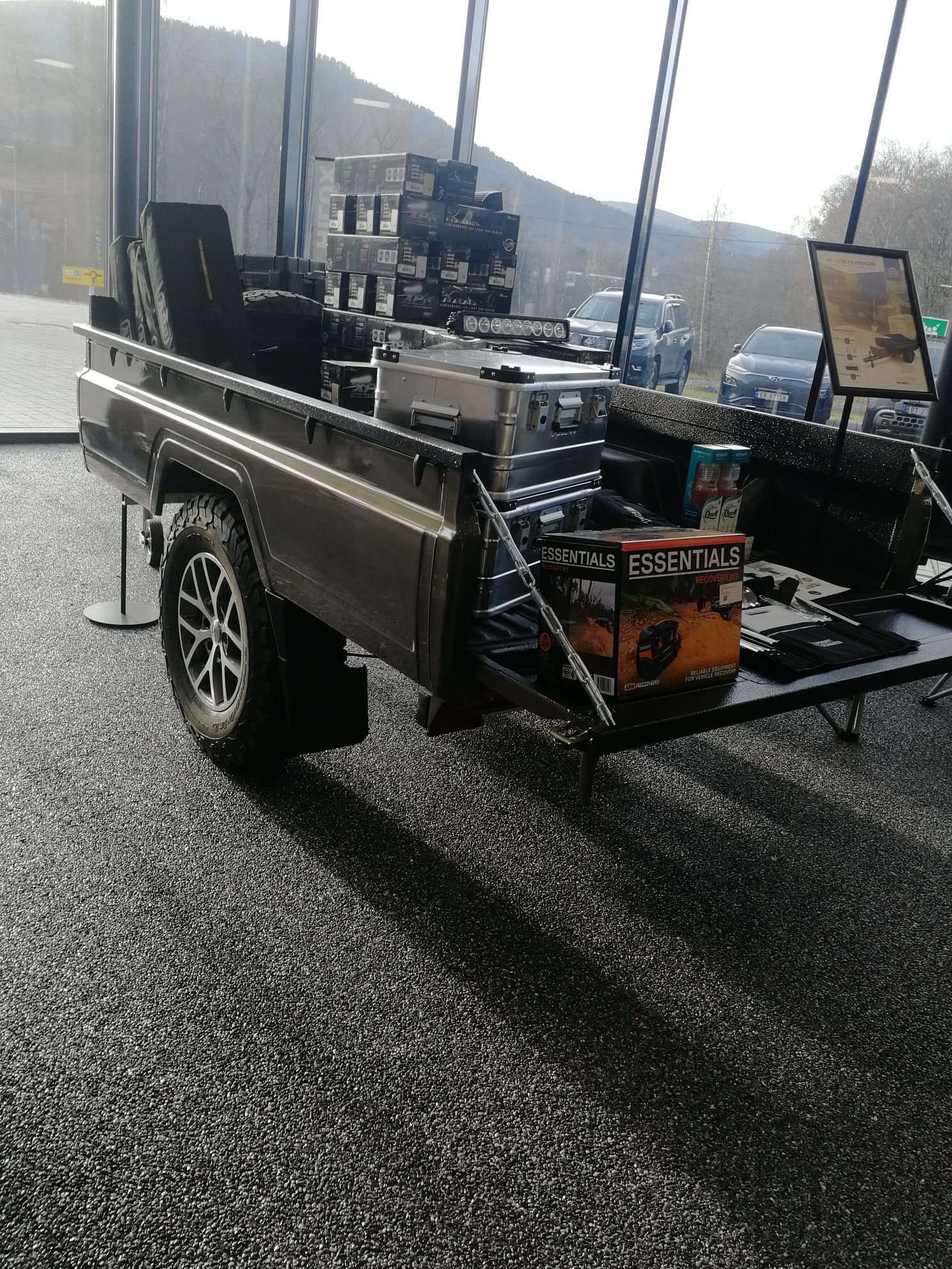Toyota skrzynia ładunkowa paka pickup