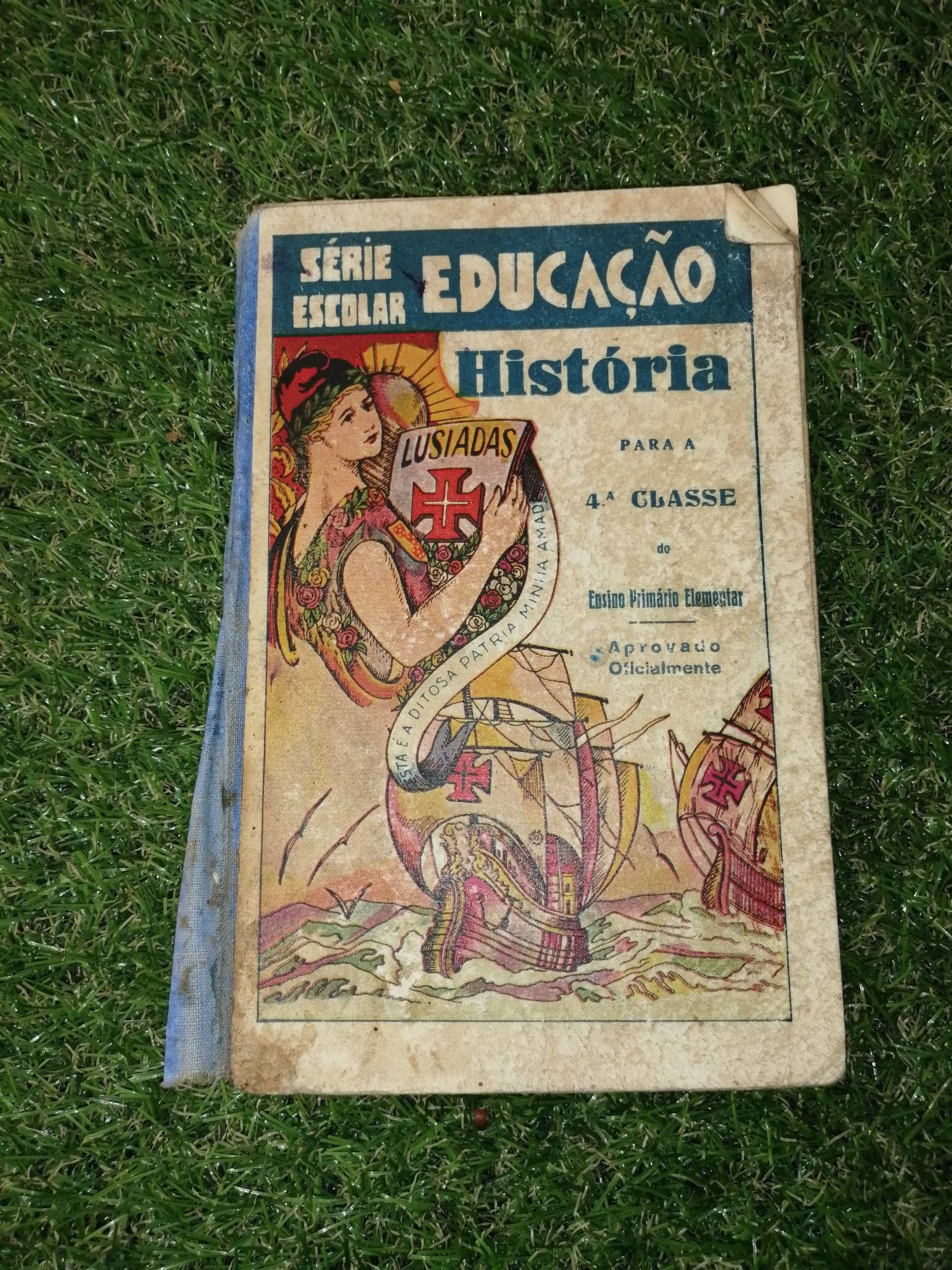 Livros escolares muito antigos