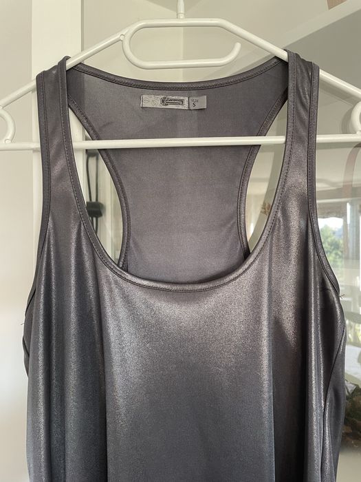 Srebrna bluzka top z dekoltem Stradivarius