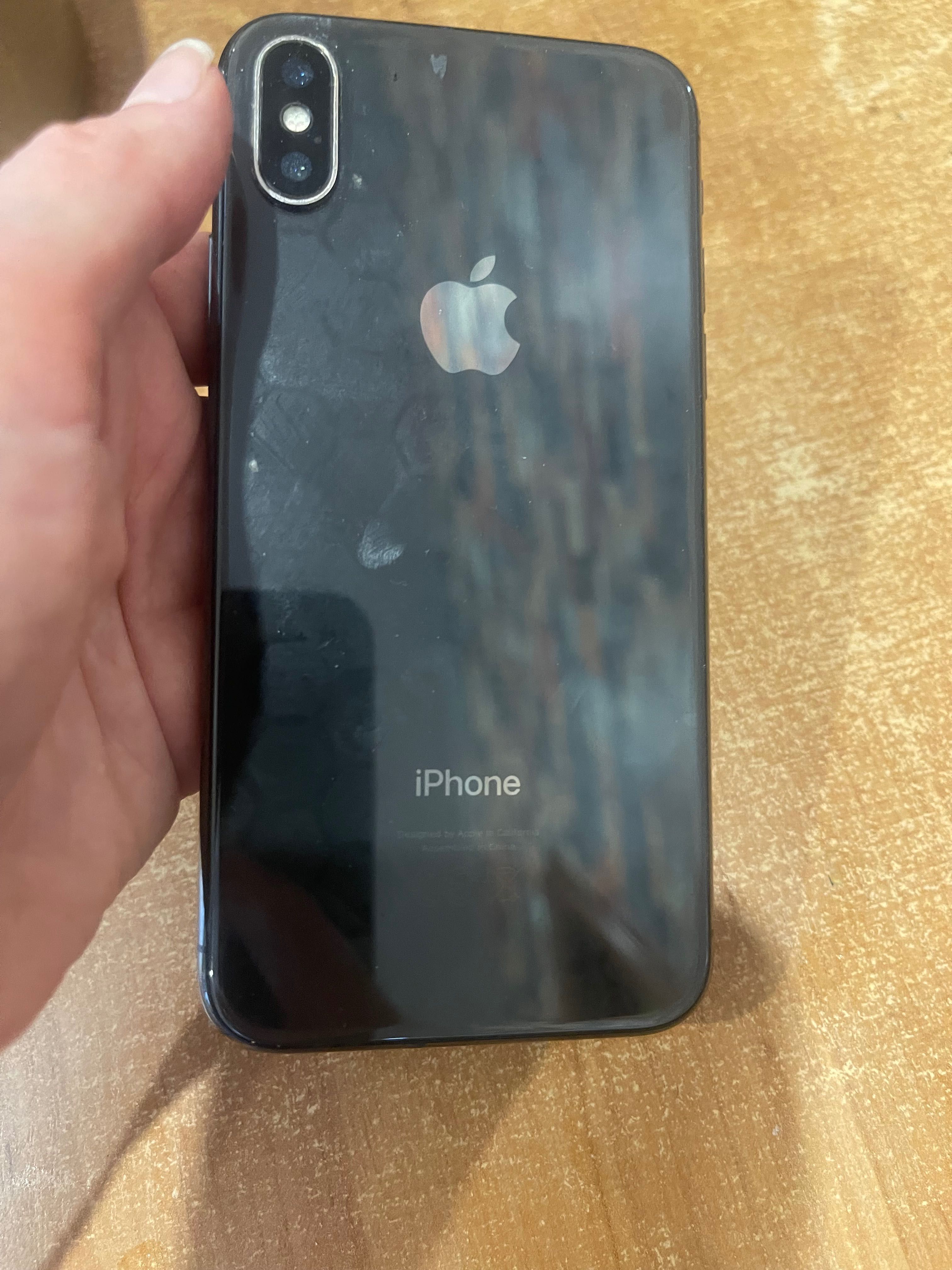 iPhone X працює, але екран відклеївся