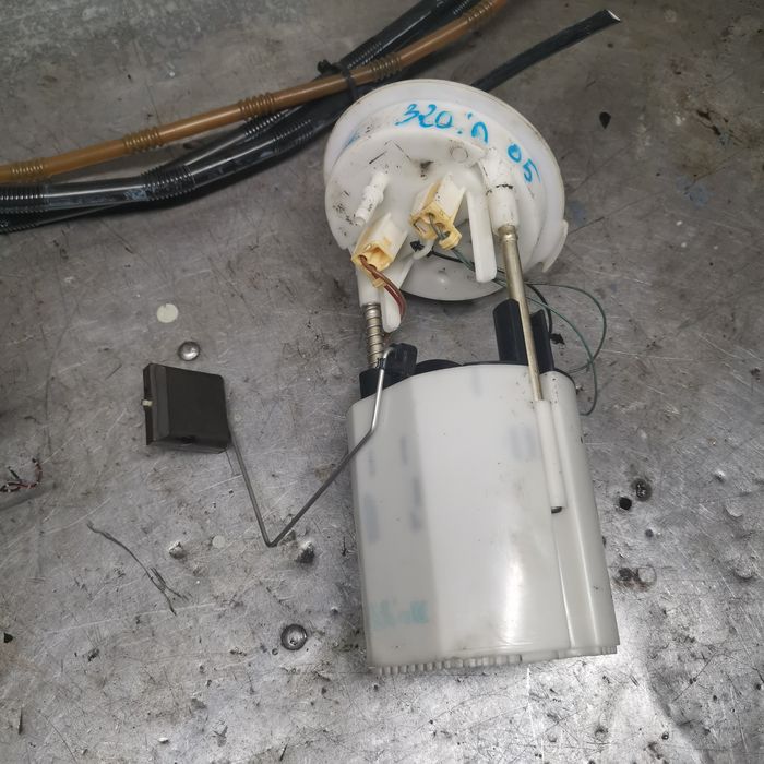 BMW E90 E87 N46 N45 pompa paliwa