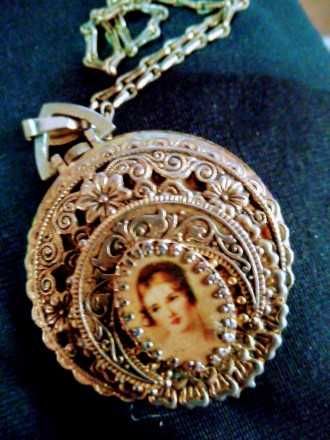 Швейцарський позолочений годинник механіка без потертостей20 століття.