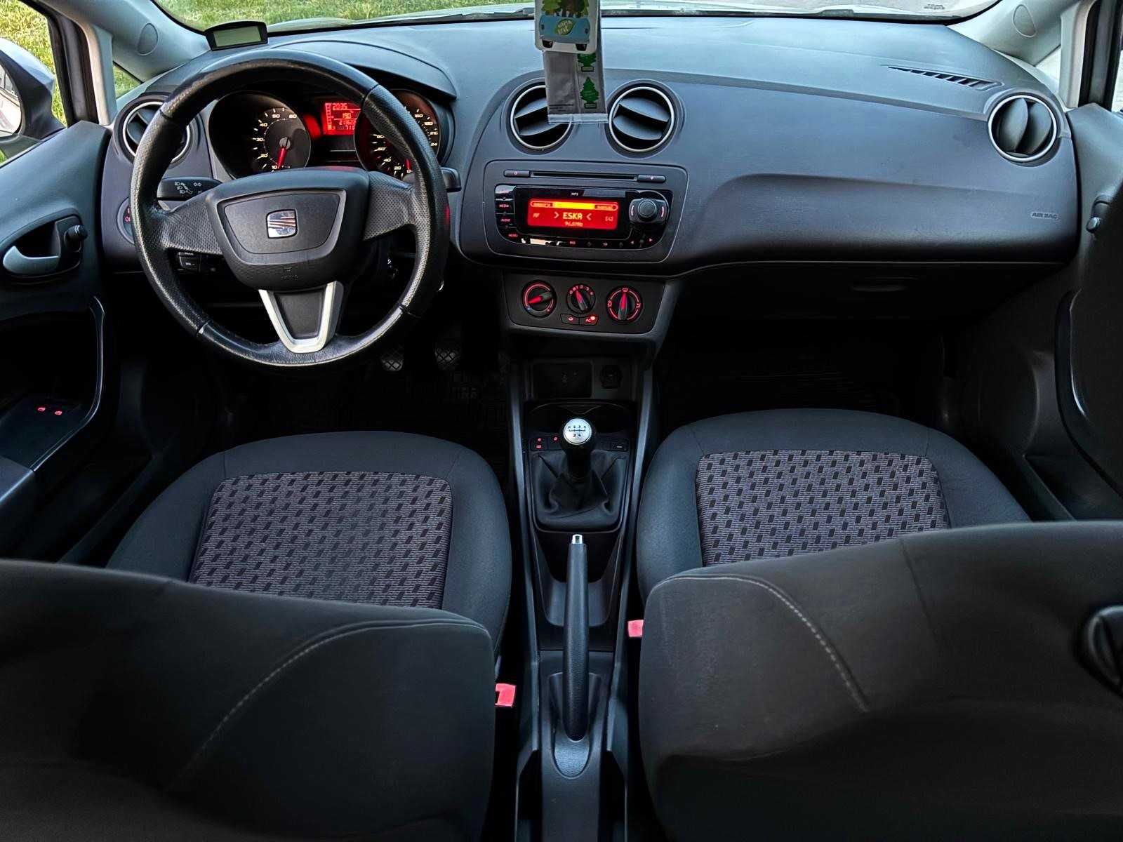 Piękna Ibiza Salon PL serwis Aso / 1.4Mpi / 2010r / 2x koła / Klima