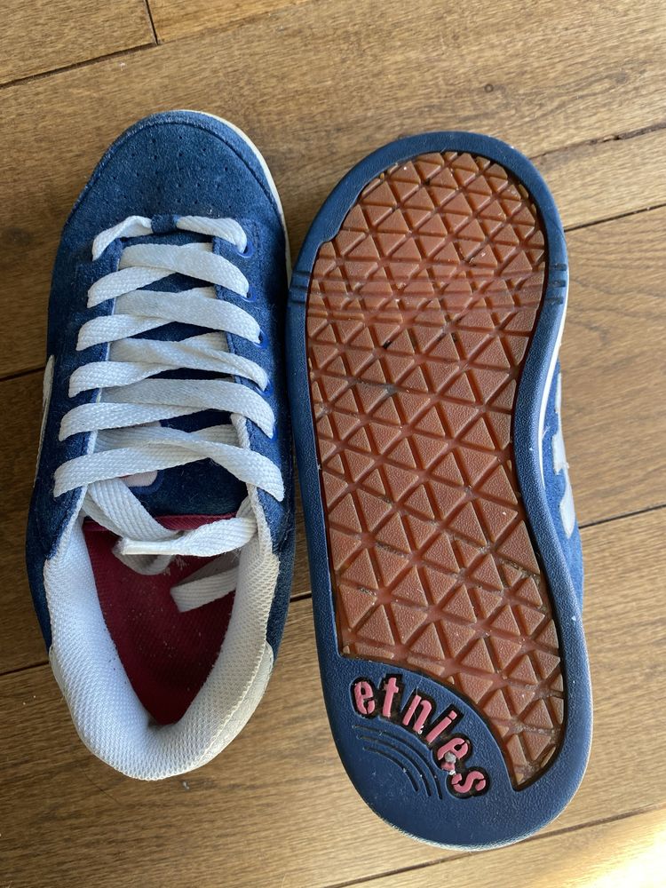 Buty Etnies Novice oryginalne 37,5 niebieskie granatowe