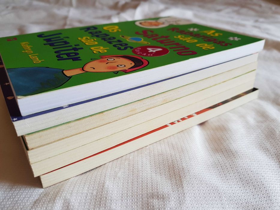 Conjunto de Livros Infantis / Juvenis