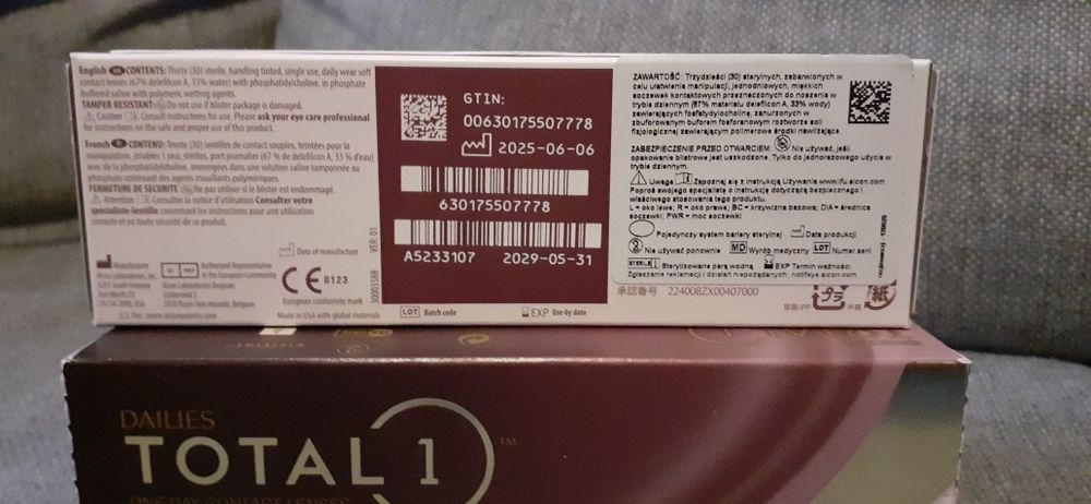Soczewki Alcon Dailies Total 1