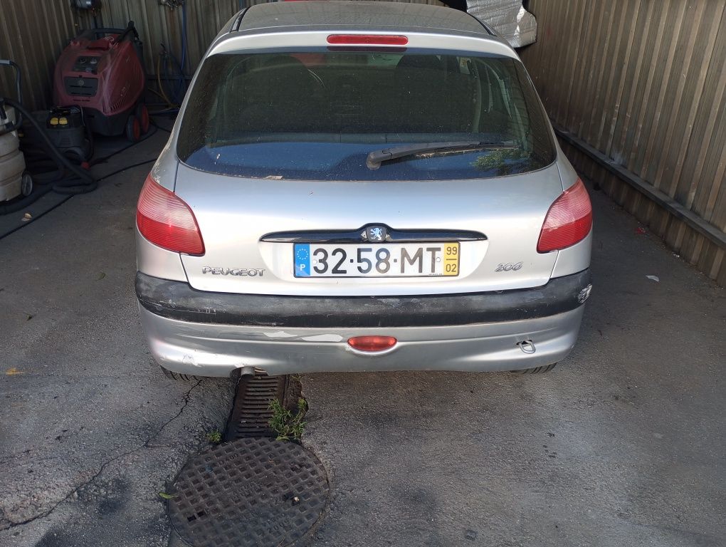 Peugeot 206 1.1 econômico