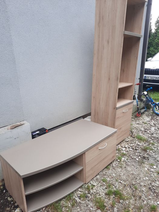 Zestaw mebowy Meble pokojowe  wysoka szafa słupek + szafka RTV stolik