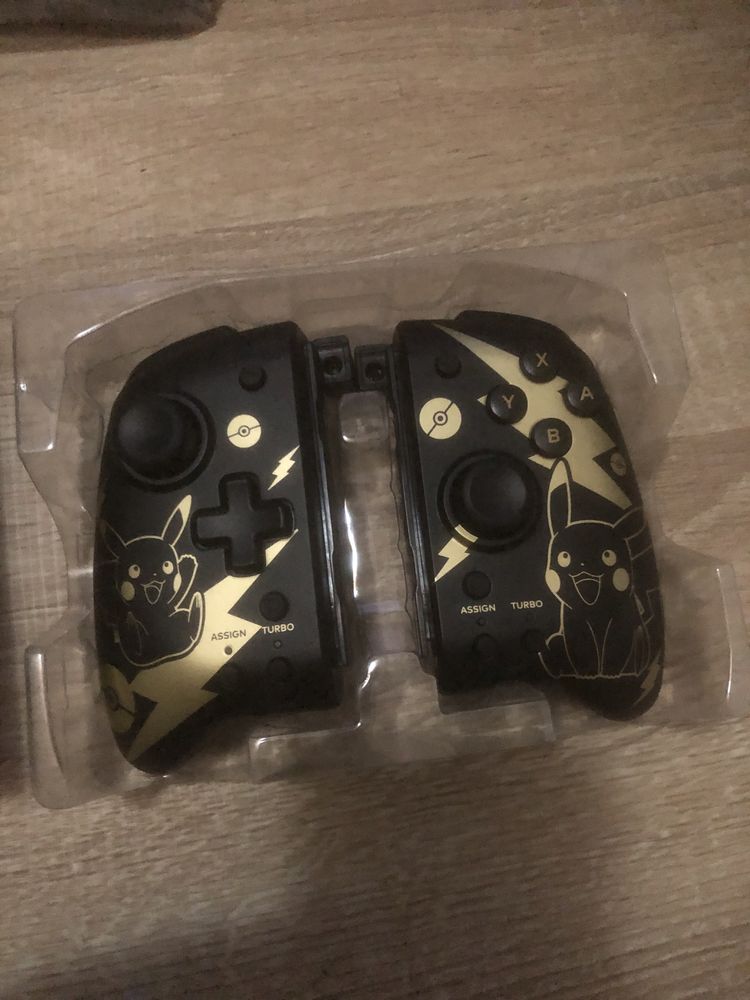 Comando Nintendo Switch Split Pad Pro versão limitada Pikachu