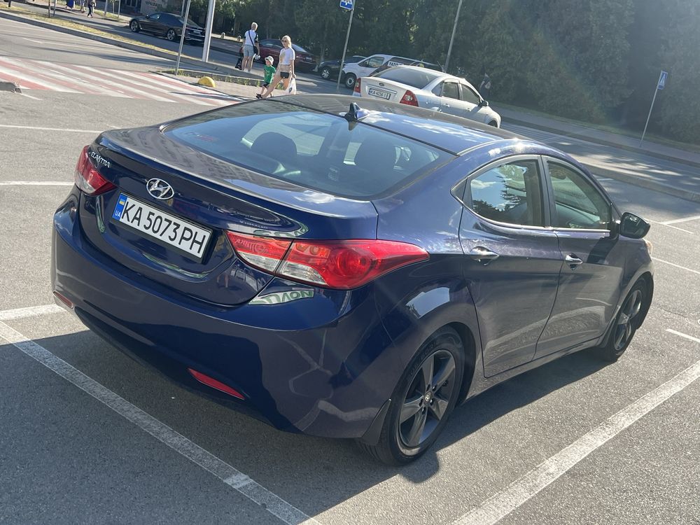 Оренда, таксі Hyundai Elantra