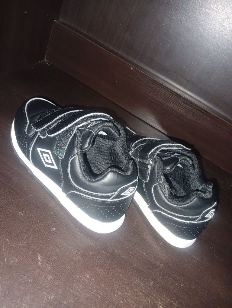 Buty Umbro rozmiar 30