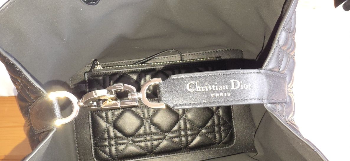 Toujours Bag  CD