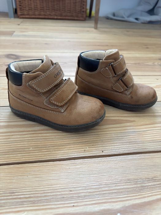 Zimowe skórzane buty dziecięce Geox, r. 24