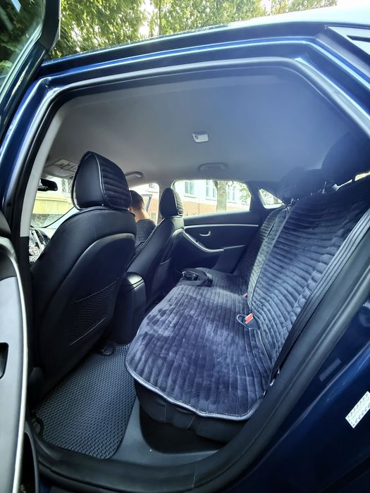 Hyundai Elantra GT 2.0 автомат