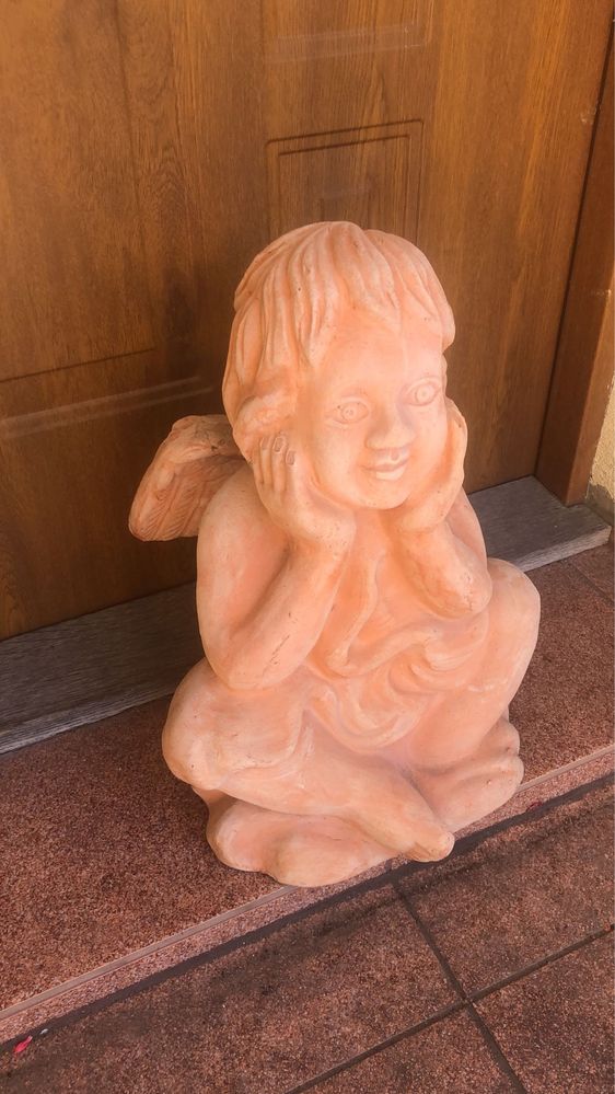 Aniołek z terakoty - 43 cm
