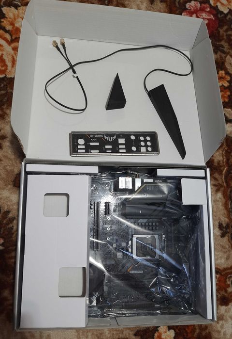 Asus TUF Gaming Z490-Plus (WI-FI) (S 1200, Intel Z490, PCI-EX16)