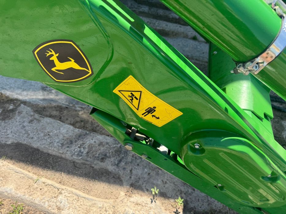 TUR ładowacz czołowy John Deere 623R 2021r