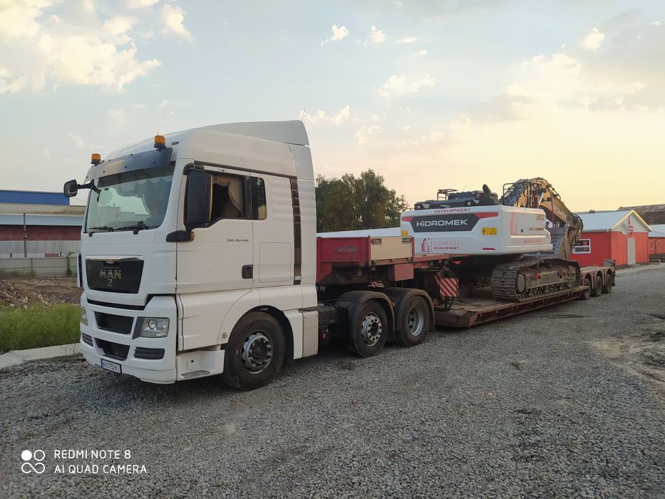 Перевозка сельхозтехники низкорамными тралами. аренда трала