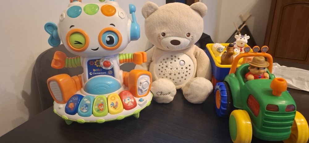 Traktor dumel, robot clementoni, mis chicco