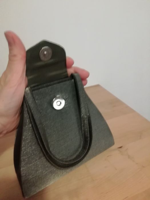 Carteira senhora verde muito elegante