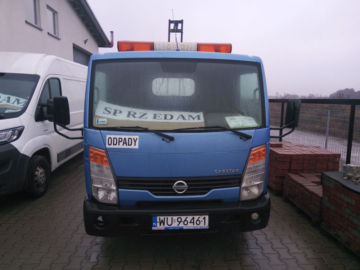 Nissan Cabstar NT 400 Bramowiec