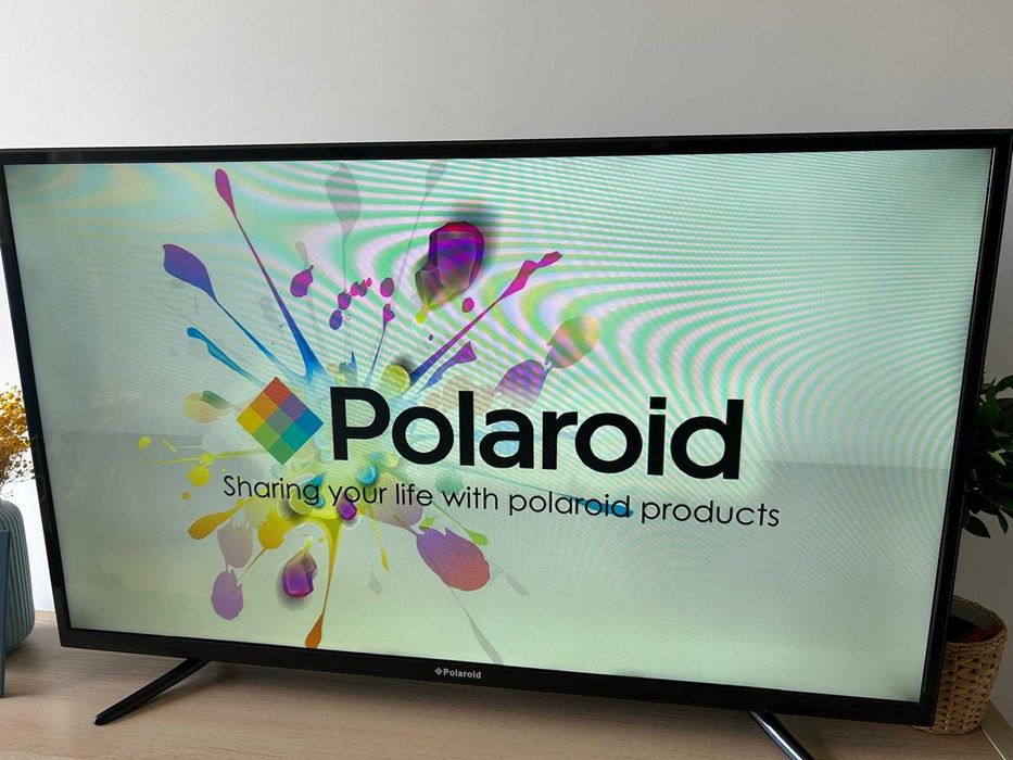 TV Polaroid 47'' (120cms) - como nova!