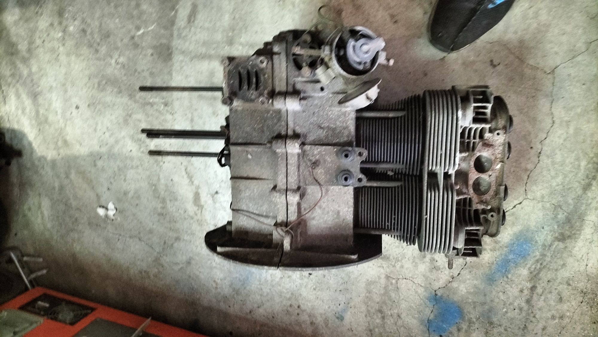 Vendo motor 1600