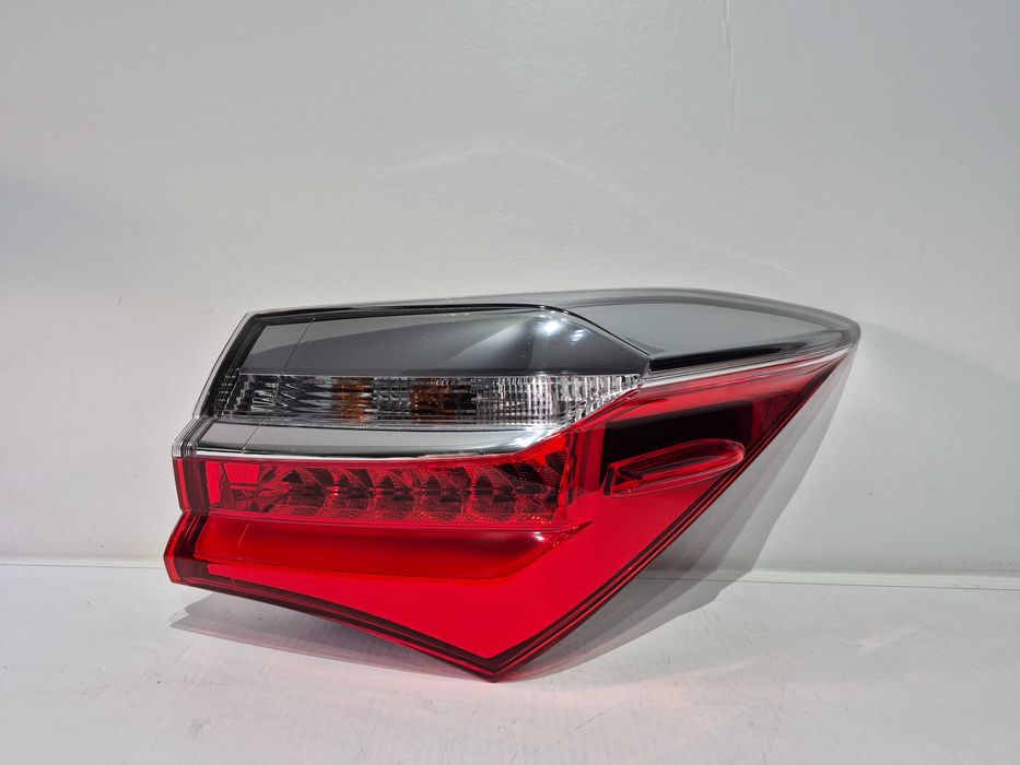 Toyota Corolla XI E16 16-19 Lift Sedan Lampa LED prawa tył EU