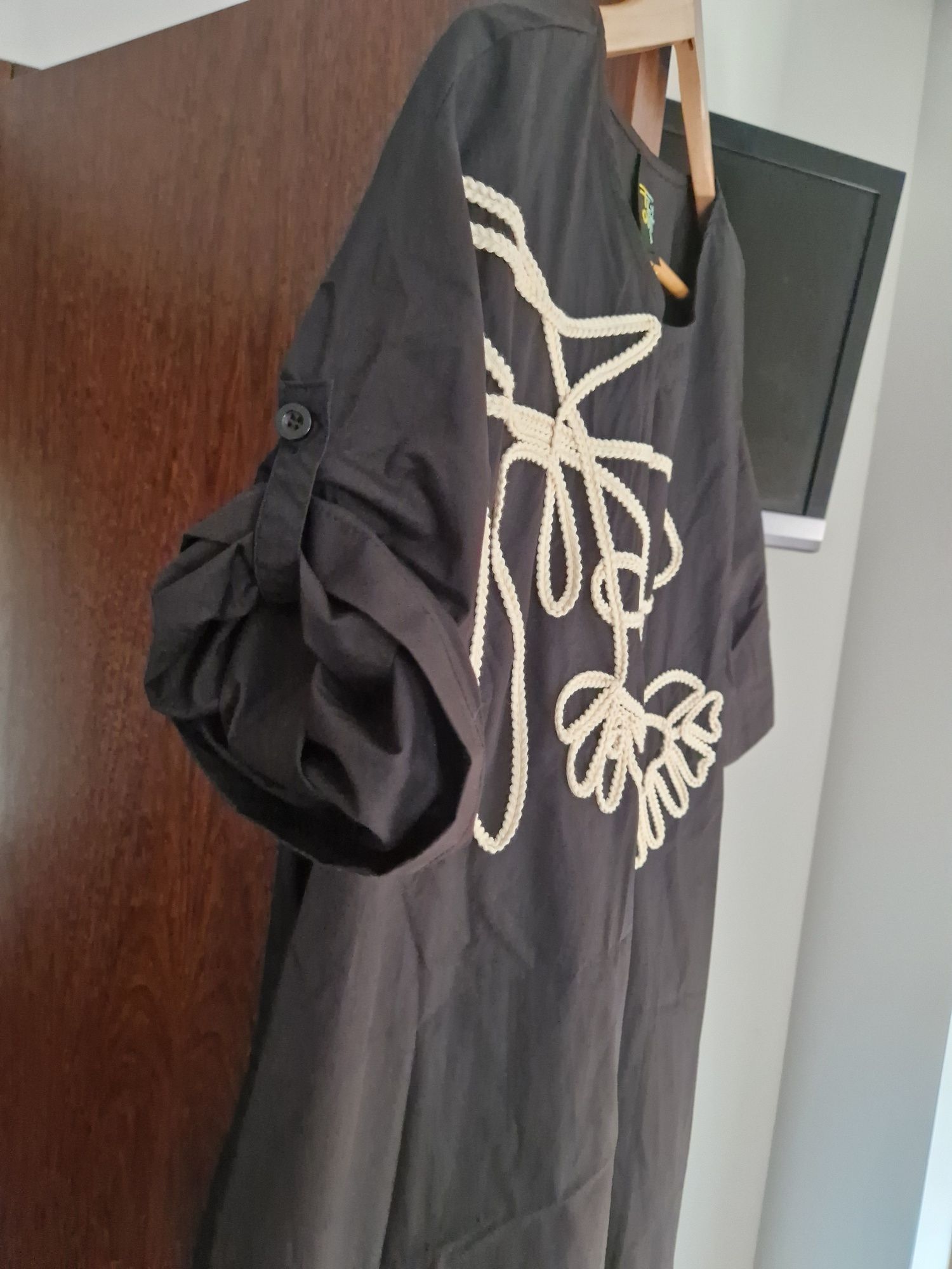 Vendo este  vestido