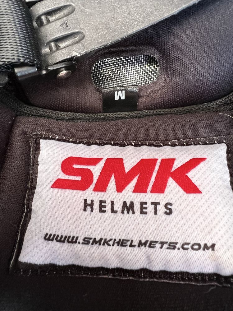 Vendo 2 capacetes smk