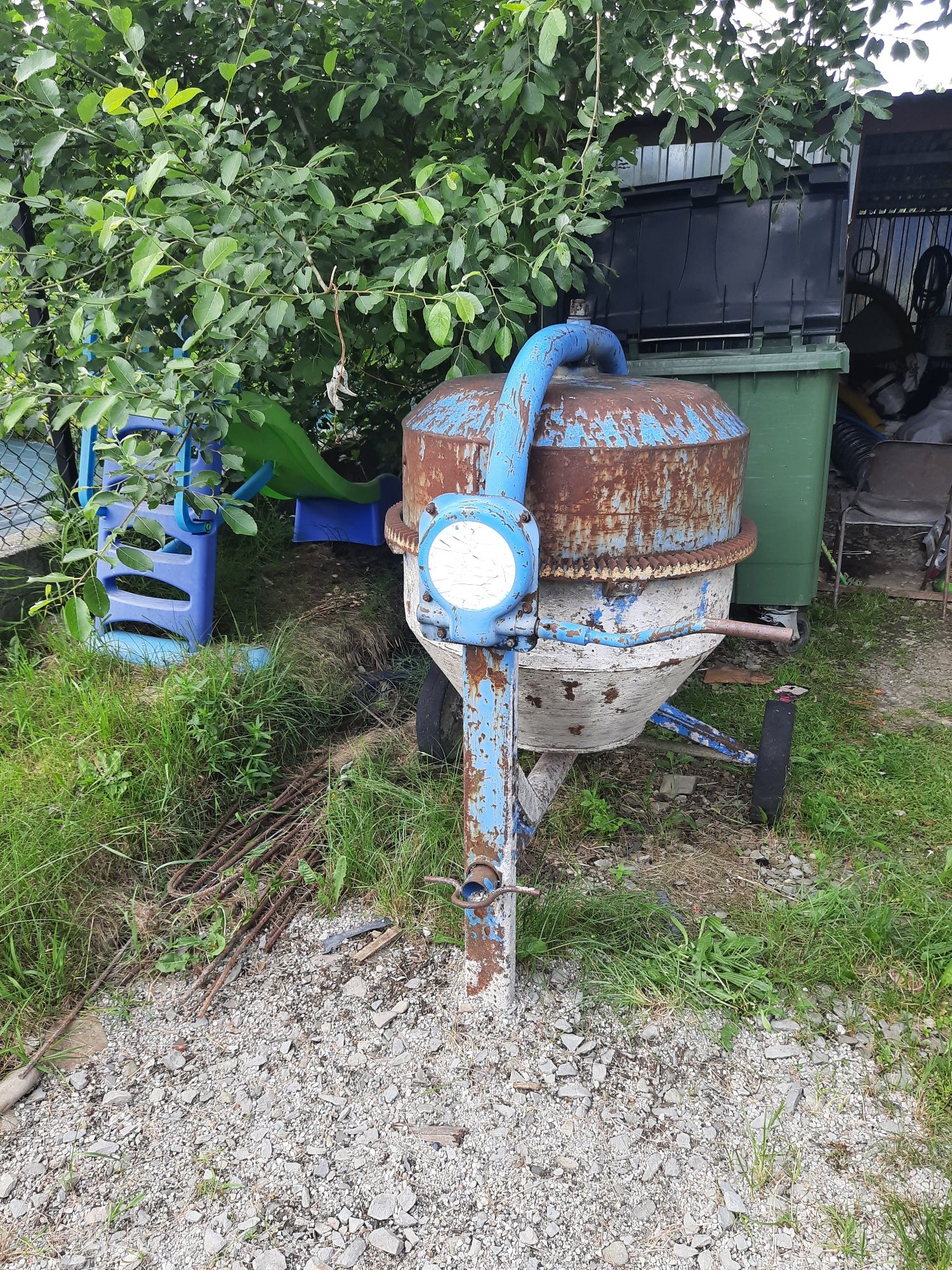 Betoniarka Agro Wikt 200 l