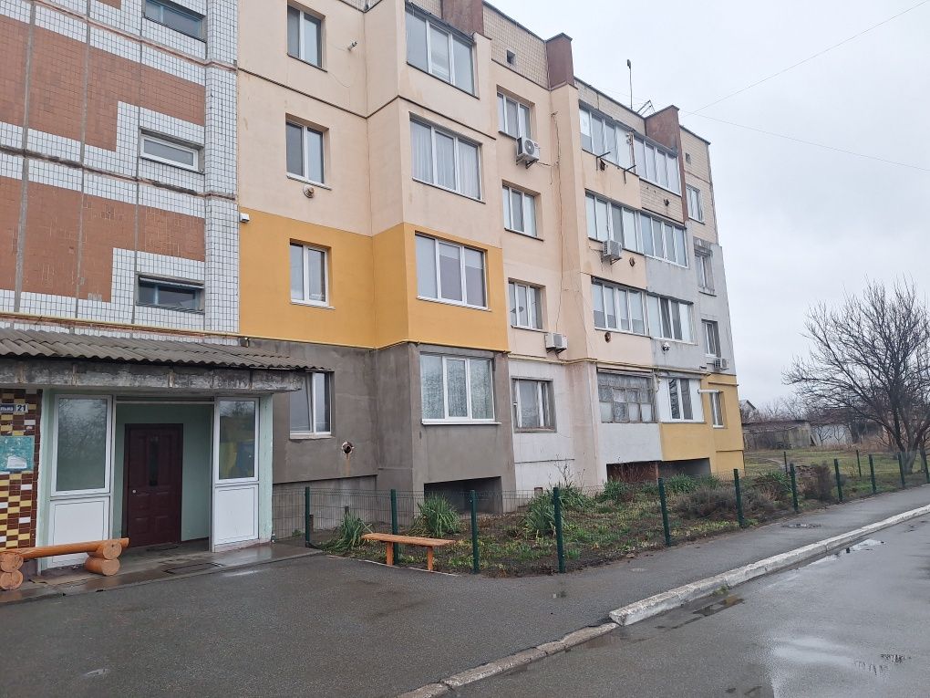 1-кімнатна 31м з ІНДИВІД ГАЗОВИМ опаленням  в с. РЕВНЕ