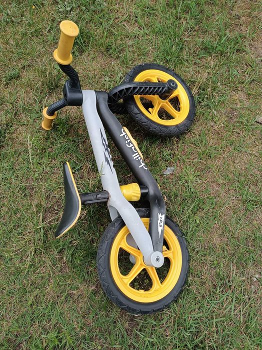 rower biegowy CHILLAFISH BMXIE-RS plastikowy biegus rowerek