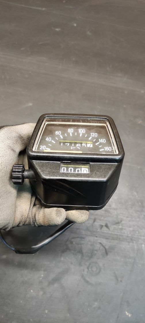 Licznik zegar prędkościomierz części Yamaha DT 80 lc2 125 R E 88-03