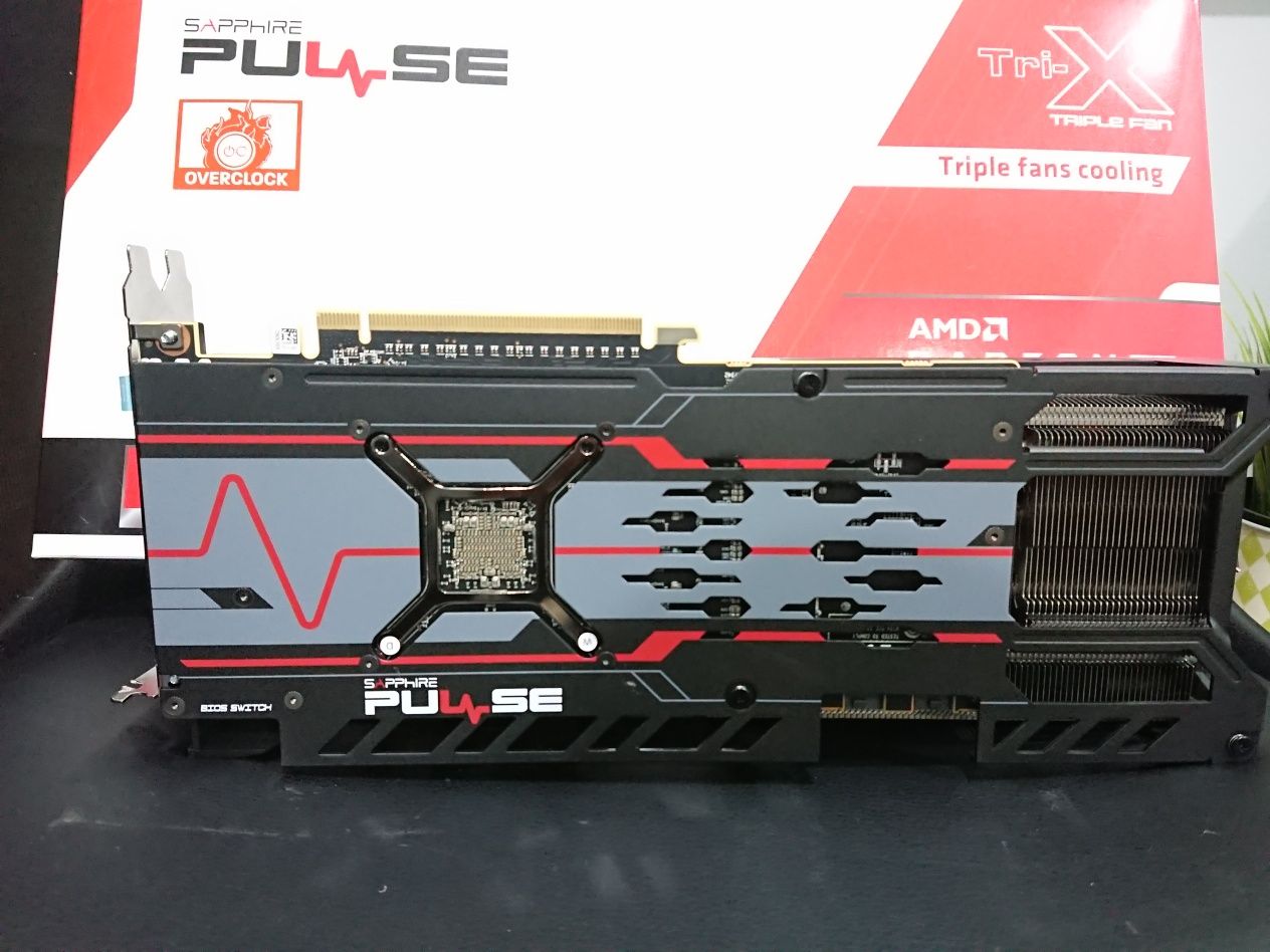 Вiдеокарта Sapphire Radeon RX 5700 XT Pulse 8GB