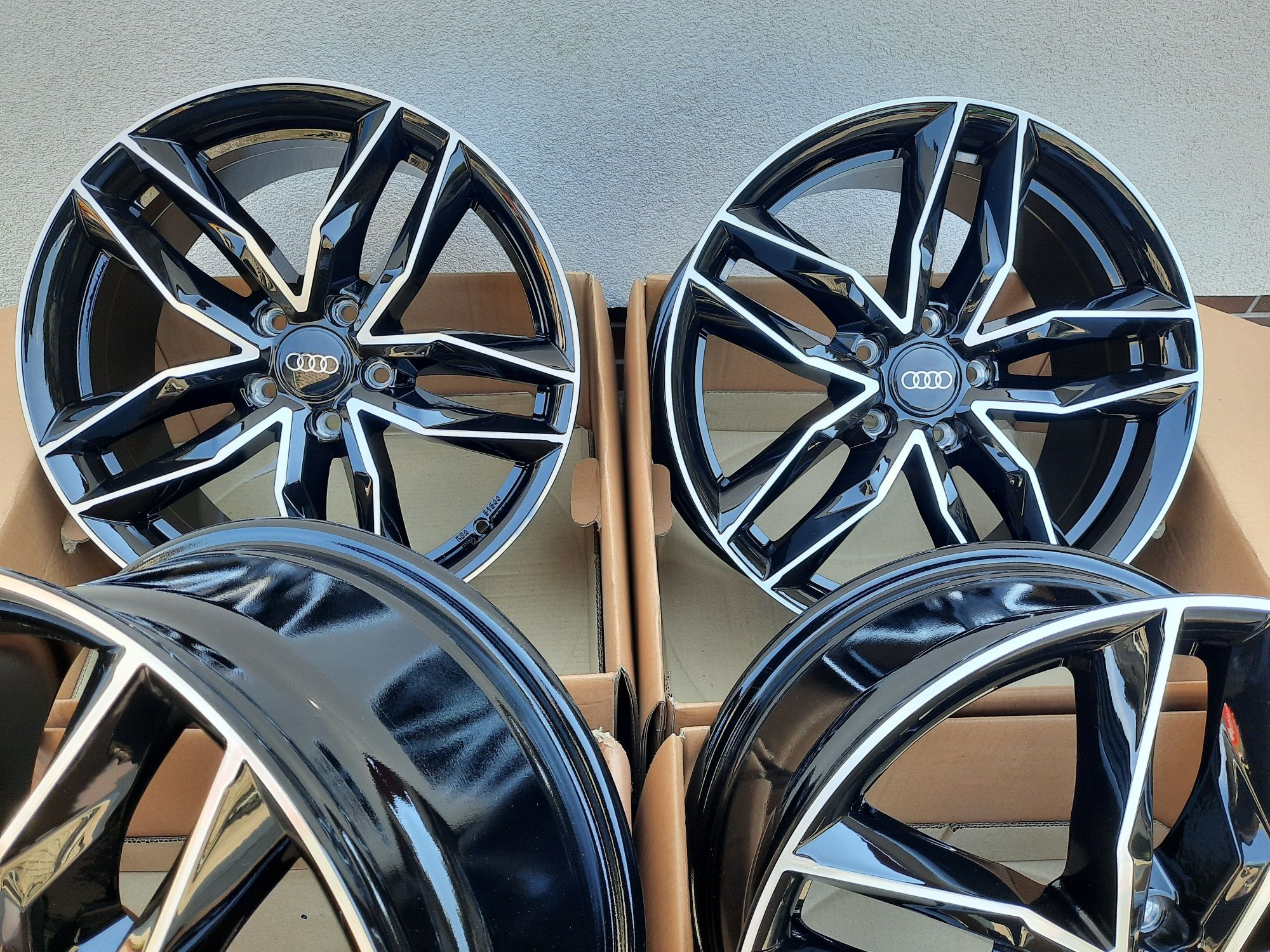 Alufelgi NOWE 19 AUDI 5x112 A3 A4 B7 B8 B9 A6 C5 C6 Q3 TT CZARNE RS3