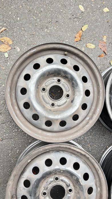 Felgi stalowe ford 6jx15 et52.5  4x108.