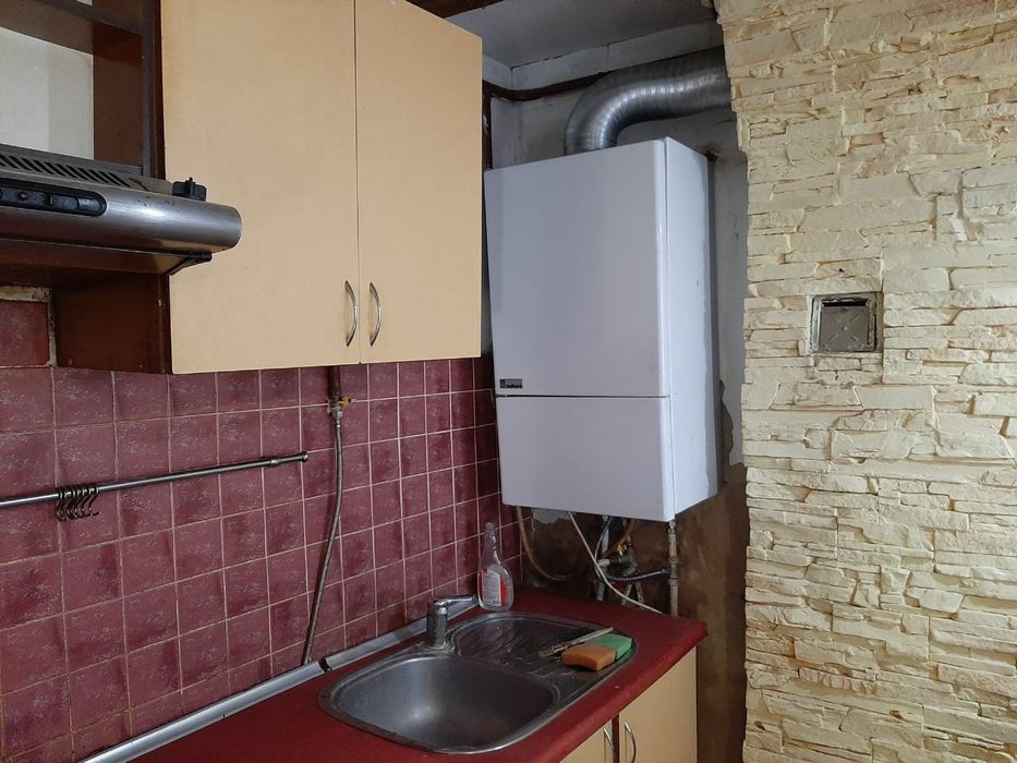 Здається 1кім. квартира, (частина будинку) на 12 Школі!