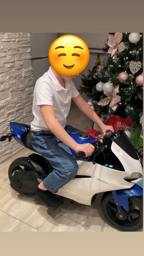 Продаю детский єлектро мотоцикл вік 5-12 років
