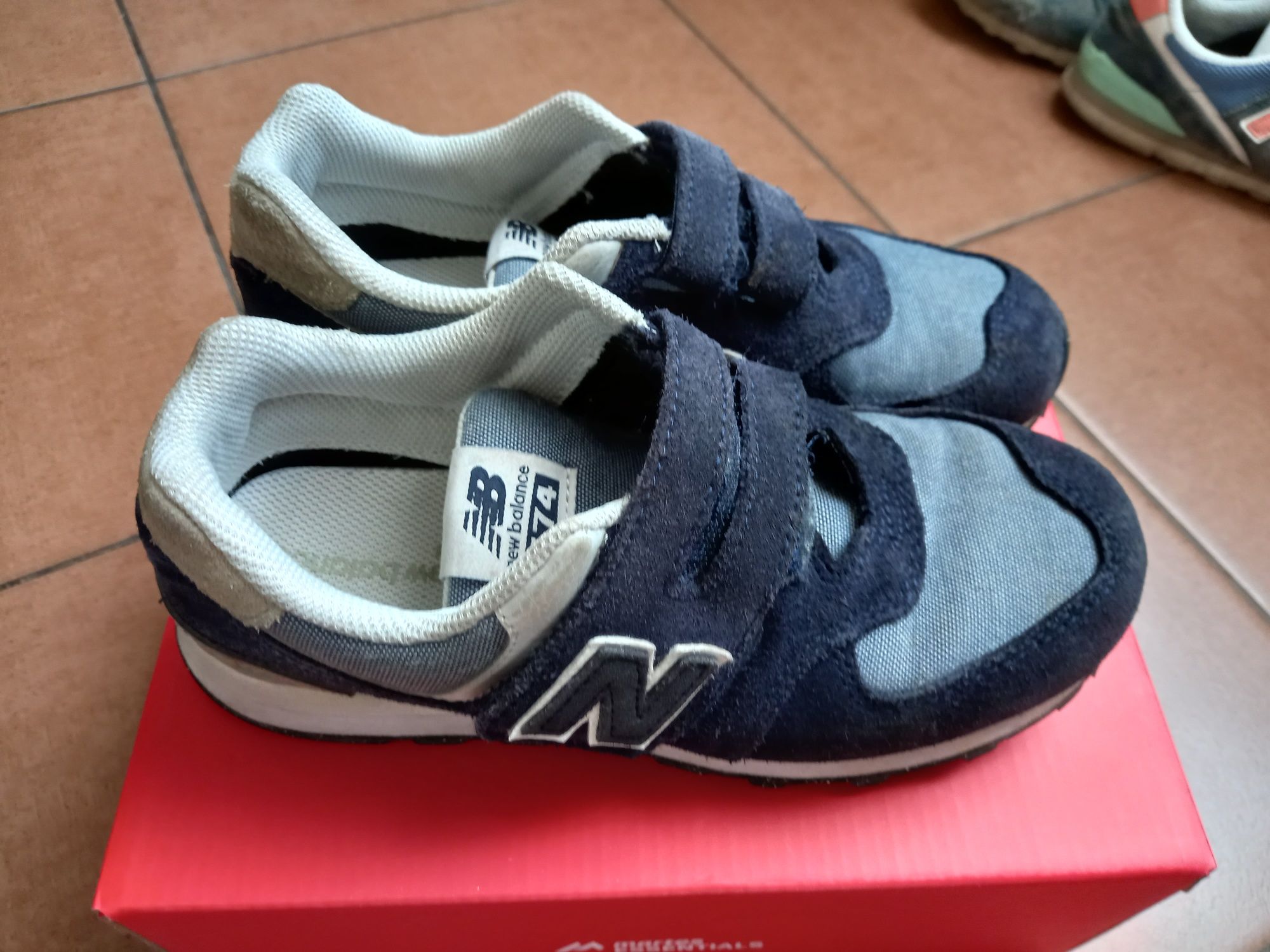 Adidasy New balance r.35