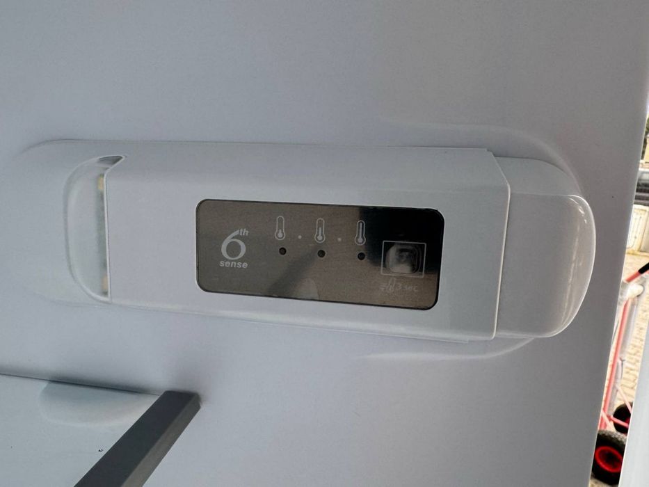 Холодильна шафа Whirlpool #07248