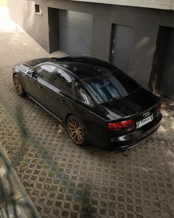 Auto do ślubu Audi S8